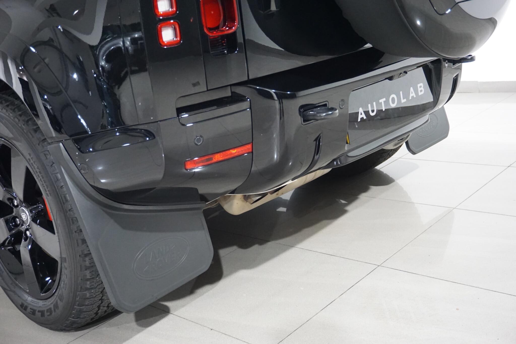 Land Rover Defender 110 3.0 D350 MHEV X-Dynamic SE SUV 5dr Diesel Auto 4WD Euro 6 (s/s) (350 ps)